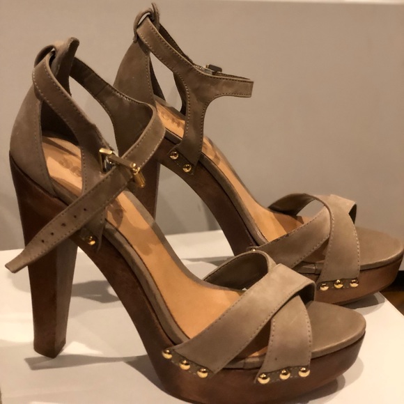 Schutz Salto Meia Pata Castor USA 9 NWT - Picture 1 of 6